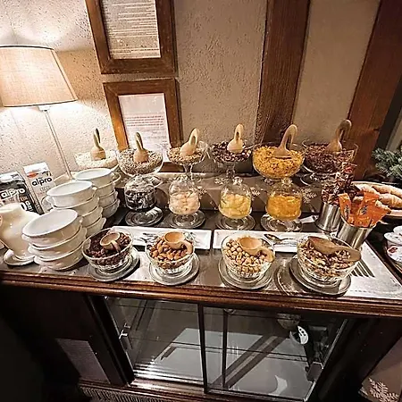 Le Samovar فندق مبيت وإفطار 3*